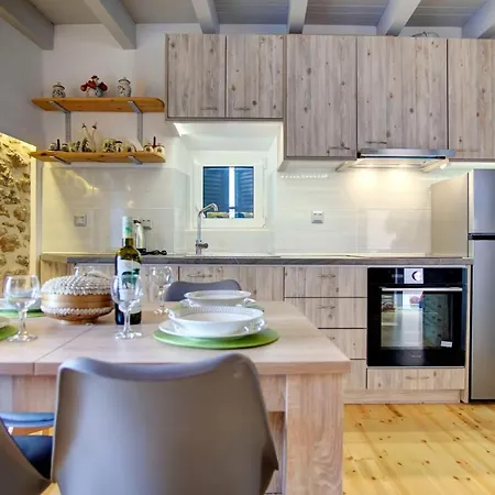 Casa Andri Sea View *