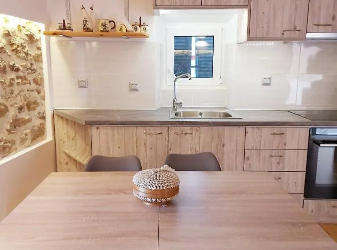 Nyaraló Casa Andri Sea View
