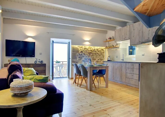 Casa Andri Sea View * Chlomos